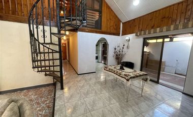 Casa En Venta De 4 Dorm. En La Granja