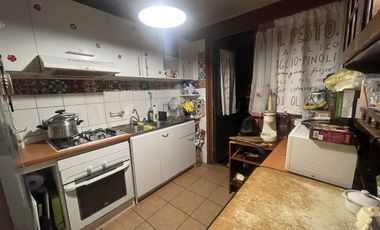 Casa En Venta De 5 Dorm. En Quilicura