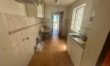 Casa En Venta De 4 Dorm. 3 Baños En Concepción