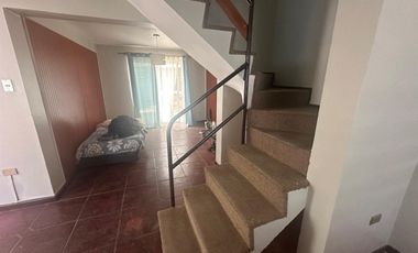 Casa En Venta De 4 Dorm. 3 Baños En Concepción