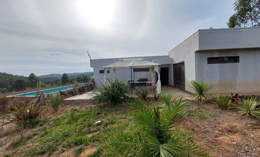 Parcela En Venta Con Casa Amoblada 3 Dorm 1 Baño En Hualqui