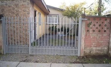 Venta Hermosa Casa De 3d Y 1b En Yumbel