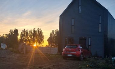 Casa En Venta De 4 Dorm. En Arauco