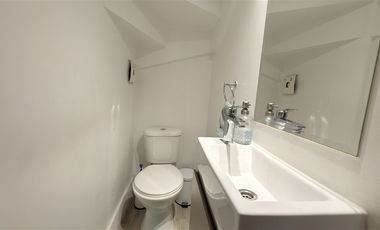 Casa En Venta De 4 Dorm. En Lampa