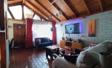 Venta De Acogedora Casa Con 3d Y 1b En Pudahuel