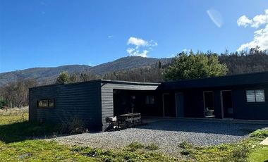 Casa En Venta De 2 Dorm. En Quillón