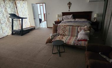 Casa Parcela En Venta De 5 Dorm. En Yerbas Buenas