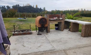 Casa Parcela En Venta De 5 Dorm. En Yerbas Buenas