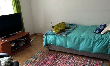 Casa En Venta Oportunidad De 5 Dorm. En Peñaflor