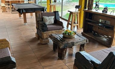 Casa En Venta Oportunidad De 5 Dorm. En Peñaflor