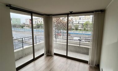 Venta De Comodo Y Lindo Depto 1d Y 1b En Estacion Central