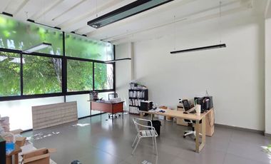 EDIFICIO PARA OFICINAS EN VENTA DE 2 NIVELES EN EXCLUSIVA ZONA COMERCIAL