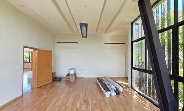 EDIFICIO PARA OFICINAS EN VENTA DE 2 NIVELES EN EXCLUSIVA ZONA COMERCIAL