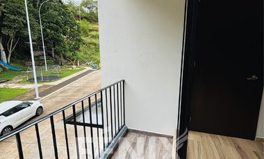 Casa en venta en Fracc. Privado Monte Magno – Diseño moderno en esquina