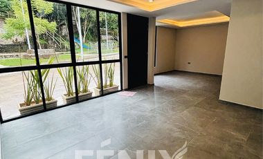 Casa en venta en Fracc. Privado Monte Magno – Diseño moderno en esquina