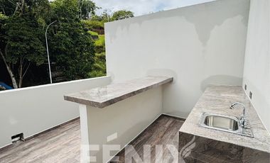 Casa en venta en Fracc. Privado Monte Magno – Diseño moderno en esquina