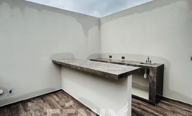 Casa en venta en Fracc. Privado Monte Magno – Diseño moderno en esquina