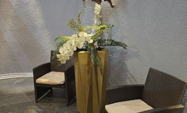 Oficina en renta en Bosques de las Palmas. Excelente para consultorio