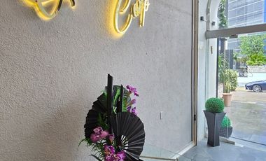 Oficina en renta en Bosques de las Palmas. Excelente para consultorio