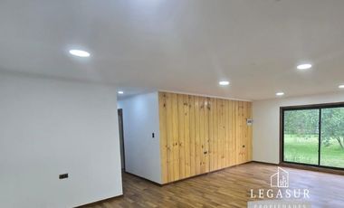 Casa En Venta De 4 Dorm. En Los Lagos