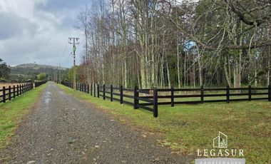 Casa En Venta De 4 Dorm. En Los Lagos