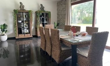 Casa En Venta De 8 Dorm. En Linares