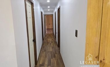 Casa En Venta De 4 Dorm. En Los Lagos