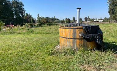 Venta Parcela Con Hermosa Casa De 3 Dorm. En Yerbas Buenas