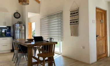 Venta Parcela Con Hermosa Casa De 3 Dorm. En Yerbas Buenas