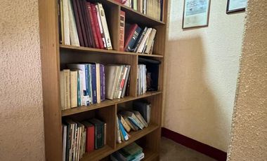 Amplia Casa En Cerro Bellavista, En Valparaíso