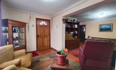 Amplia Casa En Cerro Bellavista, En Valparaíso