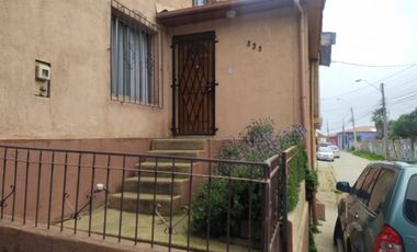 Amplia Casa En Cerro Bellavista, En Valparaíso