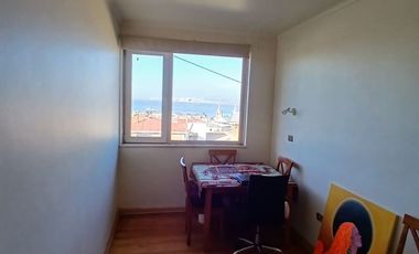 Se Vende Hermosa Y Amplia Casa En Cerro Alegre.
