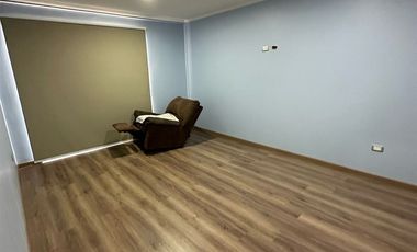 Casa En Venta En Condominio 4 Dorm. 4 Baños En Lo Miranda