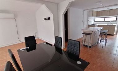 Estupenda Casa En Venta De 3 Dorm. En Santa Clara Bulnes