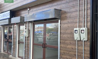 Local Comercial En Arriendo En Fresia Frente Plaza De Armas