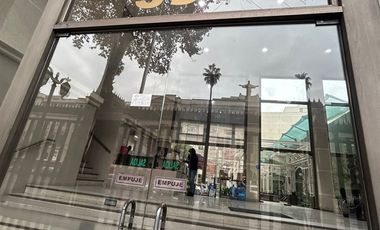 Oficina En Arriendo En Santiago Centro Con 3 Privados 1 Baño