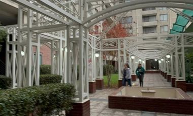 Oficina En Arriendo En Santiago Centro Con 3 Privados 1 Baño