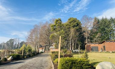 Venta: Sitio Con Río Privado En Lujoso Condominio!