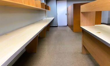 Arriendo Oficina 38 M2, 1 Privado Y 1b En Santiago