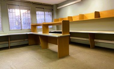 Arriendo Oficina 38 M2, 1 Privado Y 1b En Santiago
