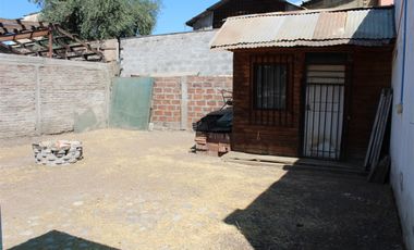 Sitio De 500 M2 En Venta Con Casa. San Joaquín