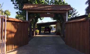 Venta Parcela Con Casa En Quillón, A 4 Cuadras De La Plaza