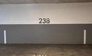 Estacionamiento En Venta En Independencia