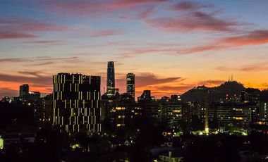 Top Lujoso Amoblado Y Equipado 1 Dorm. 2 Pisos Rooftop 140m2