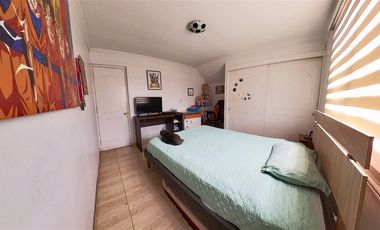 Casa En Sector Seguro Y Con Excelente Prestaciones.