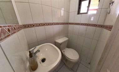 Casa En Sector Seguro Y Con Excelente Prestaciones.