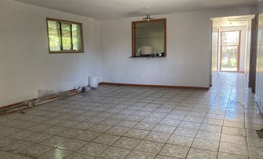 Vendo Casa De 3 Dormitorios Campo María Pinto
