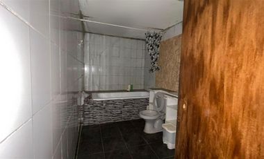 Vendo Casa De 3 Dormitorios Campo María Pinto