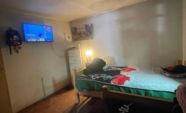 Casa en venta c/ estacionamiento en Metro San Ramón